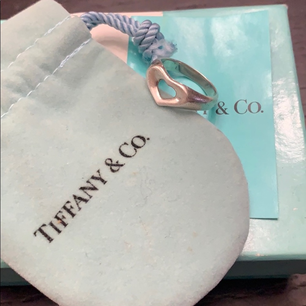Tiffany & Co Elsa Peretti open heart ring